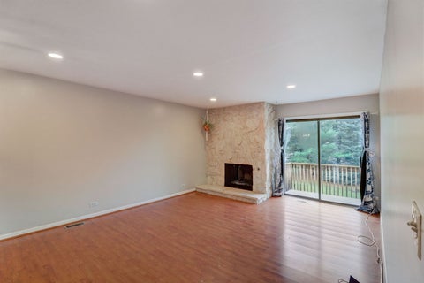 Tiny photo for 917 Burgess Circle, Buffalo Grove, IL 60089 (MLS # 12741524)