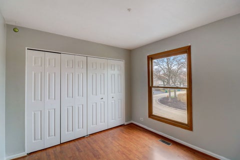 Tiny photo for 917 Burgess Circle, Buffalo Grove, IL 60089 (MLS # 12741524)