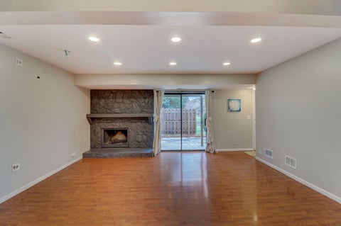 Tiny photo for 917 Burgess Circle, Buffalo Grove, IL 60089 (MLS # 12741524)