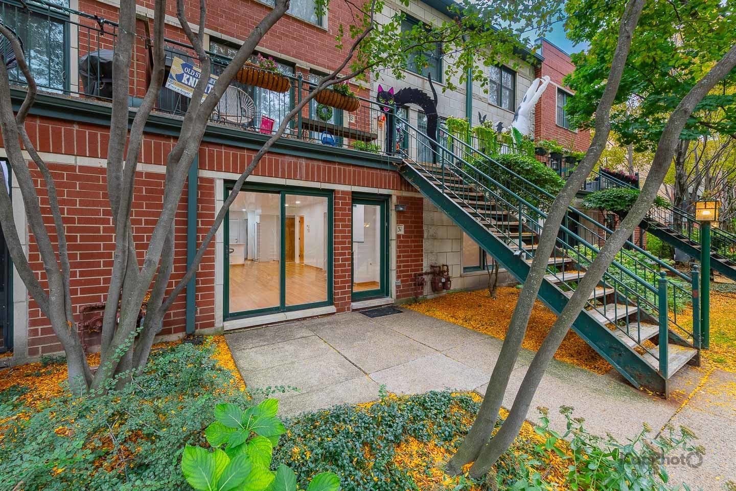 1812 S Dearborn Street 31