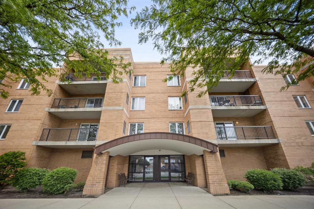 7414 W Irving Park Road 206