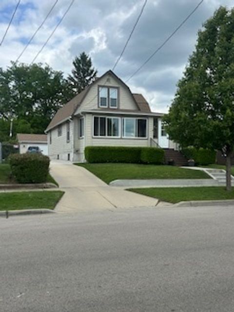 27 S Melrose Avenue Elgin IL 60123