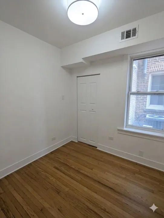 1945 W Augusta Avenue 3E