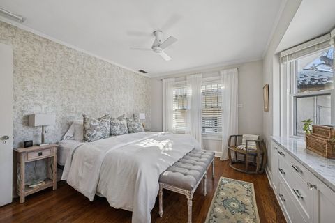 Tiny photo for 2740 Asbury Avenue, Evanston, IL 60201 (MLS # 12549310)