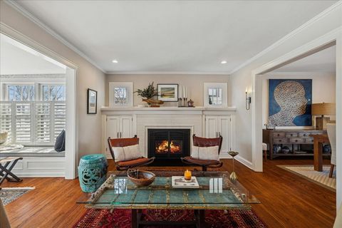 Tiny photo for 2740 Asbury Avenue, Evanston, IL 60201 (MLS # 12549310)