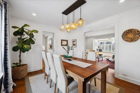 Tiny photo for 2740 Asbury Avenue, Evanston, IL 60201 (MLS # 12549310)