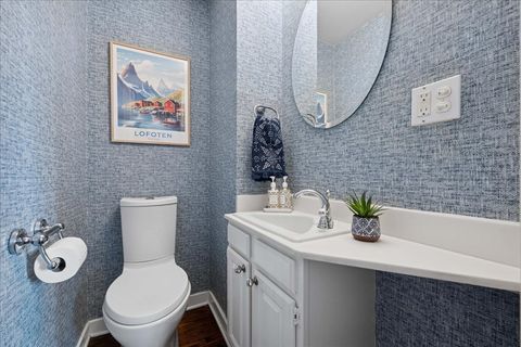 Tiny photo for 2740 Asbury Avenue, Evanston, IL 60201 (MLS # 12549310)