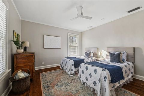 Tiny photo for 2740 Asbury Avenue, Evanston, IL 60201 (MLS # 12549310)