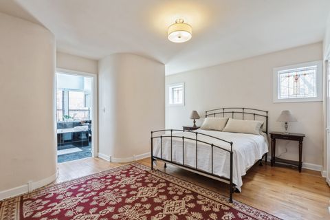 Tiny photo for 645 W Bittersweet Place #1, Chicago, IL 60613 (MLS # 12489346)