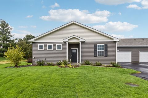 Photo of 6477 Juniper Drive, Wonder Lake, IL 60097 (MLS # 12536208)