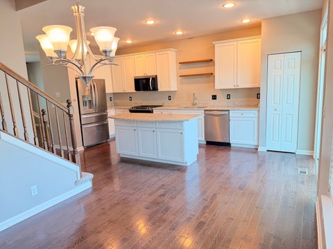 Tiny photo for 1603 Deer Pointe Drive, South Elgin, IL 60177 (MLS # 12673688)