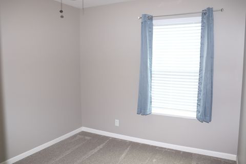 Tiny photo for 1603 Deer Pointe Drive, South Elgin, IL 60177 (MLS # 12673688)