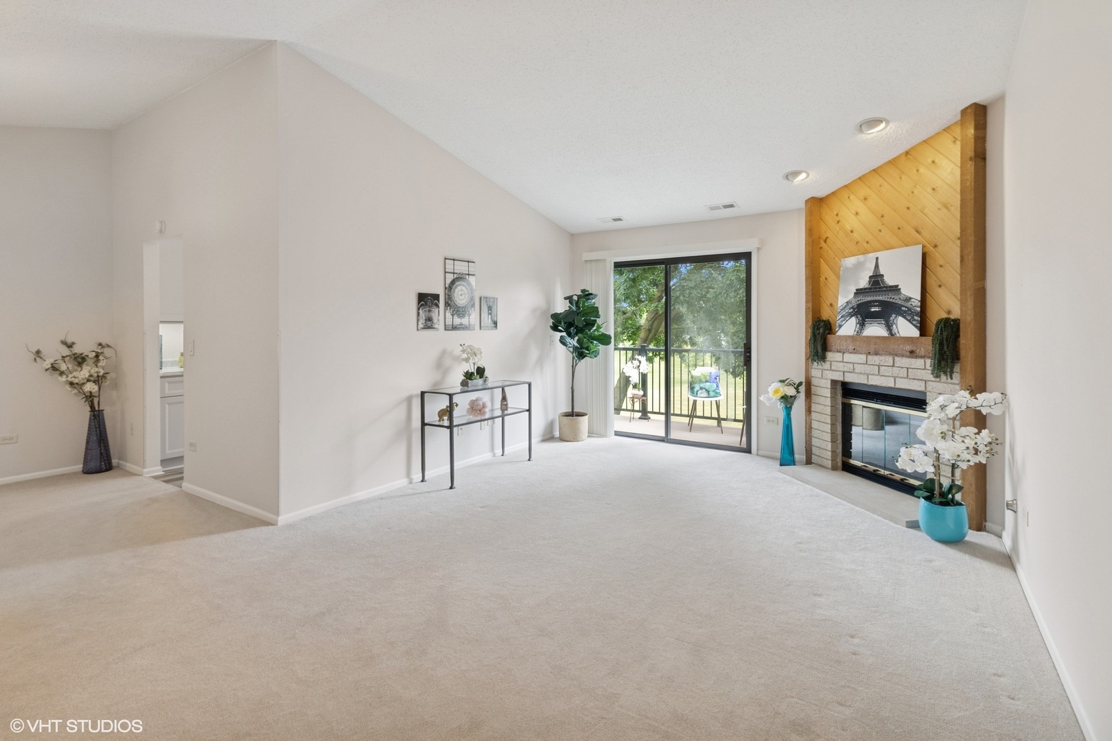354 Essex Court 3C