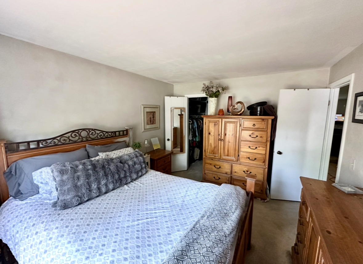 Schaumburg, Illinois 60193, United States, 2 Bedrooms Bedrooms, ,1 BathroomBathrooms,Residential,Active,230386