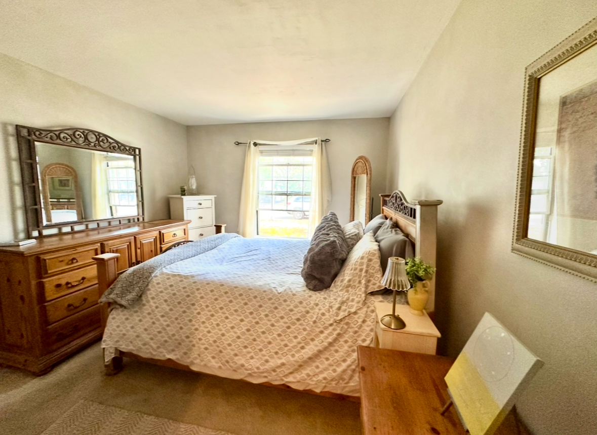 Schaumburg, Illinois 60193, United States, 2 Bedrooms Bedrooms, ,1 BathroomBathrooms,Residential,Active,230386