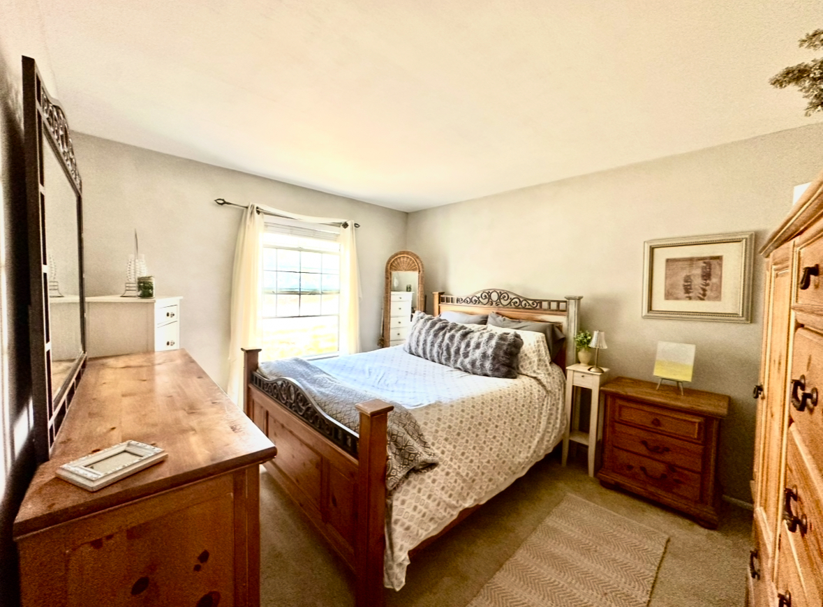 Schaumburg, Illinois 60193, United States, 2 Bedrooms Bedrooms, ,1 BathroomBathrooms,Residential,Active,230386