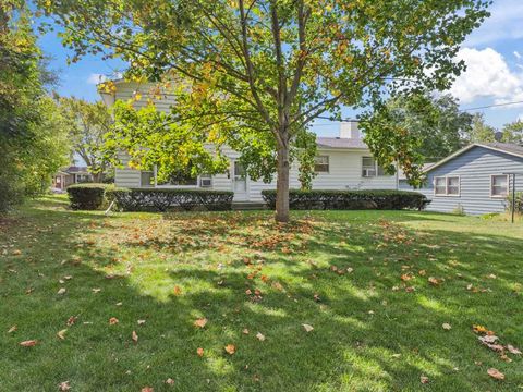 Tiny photo for 336 W Margaret Terrace, Cary, IL 60013 (MLS # 12478252)
