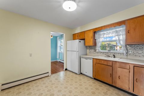 Tiny photo for 336 W Margaret Terrace, Cary, IL 60013 (MLS # 12478252)