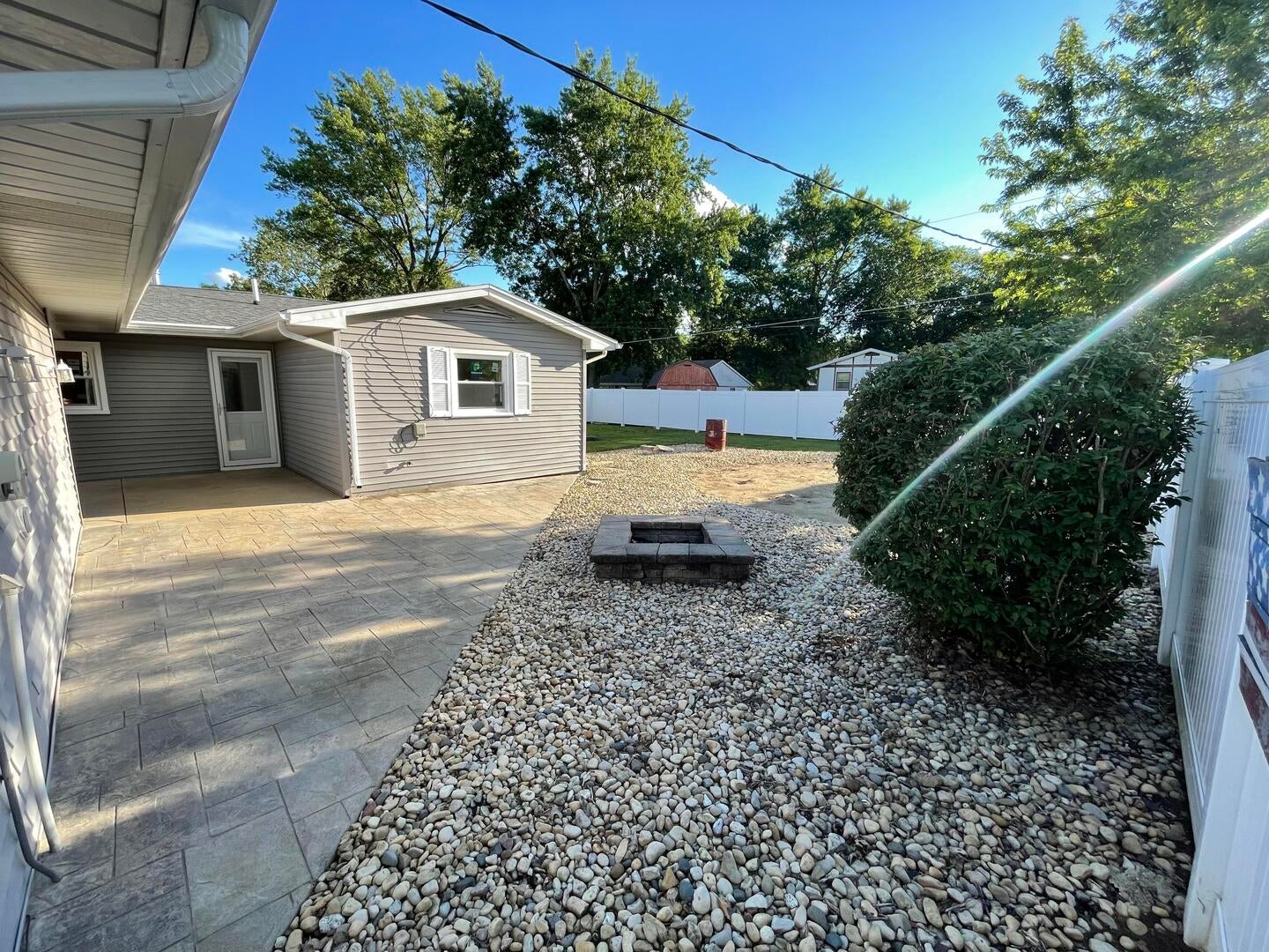 9 Hilltop Drive