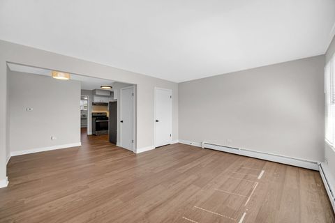 Tiny photo for 38 King Arthur Court #12, Northlake, IL 60164 (MLS # 12634199)