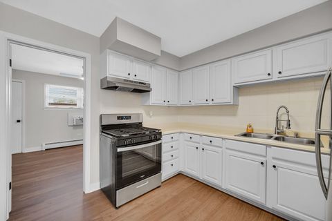 Tiny photo for 38 King Arthur Court #12, Northlake, IL 60164 (MLS # 12634199)