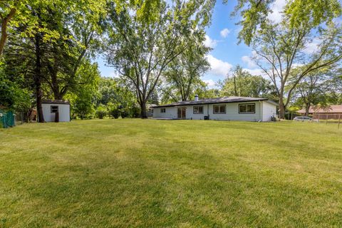 Tiny photo for 4 Circle Court, Montgomery, IL 60538 (MLS # 12493087)