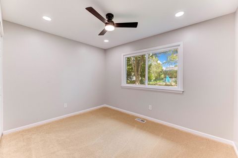 Tiny photo for 4 Circle Court, Montgomery, IL 60538 (MLS # 12493087)