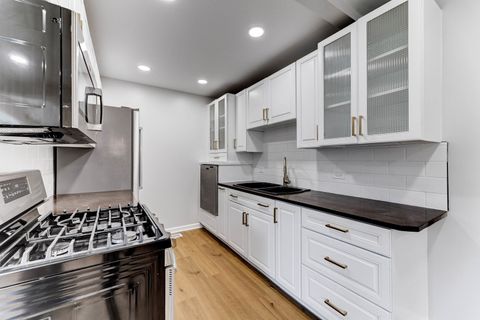 Tiny photo for 4 Circle Court, Montgomery, IL 60538 (MLS # 12493087)