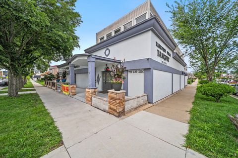 6155 W FULLERTON Avenue Chicago IL 60639