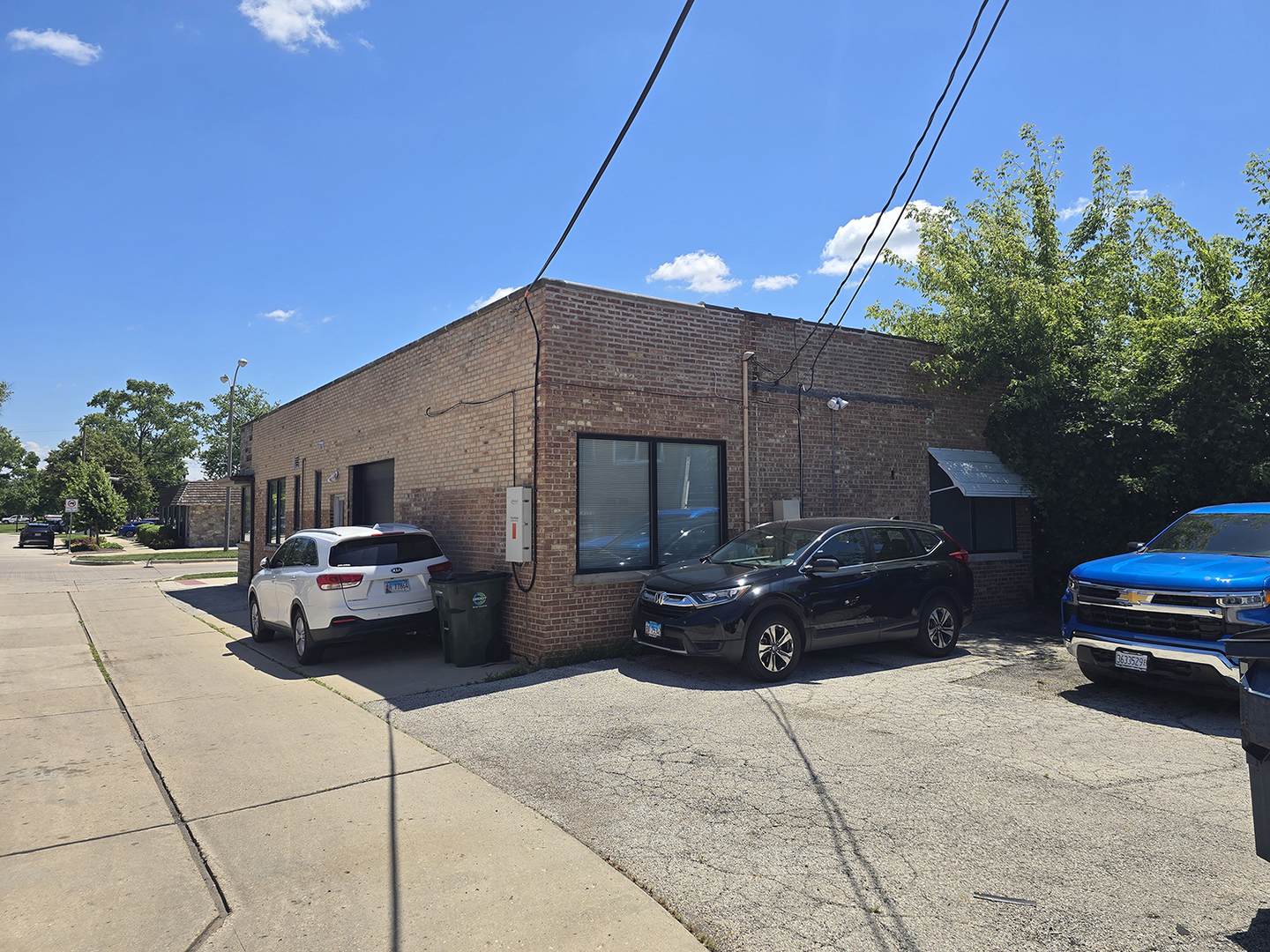 38 N Broadway Street