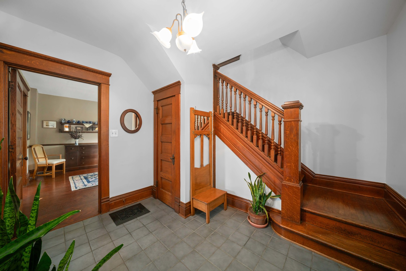 119 E 4th Street