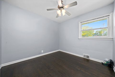 Tiny photo for 706 N Main Street, Mount Prospect, IL 60056 (MLS # 12473777)