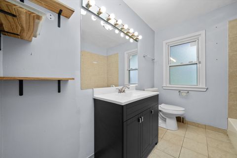 Tiny photo for 706 N Main Street, Mount Prospect, IL 60056 (MLS # 12473777)