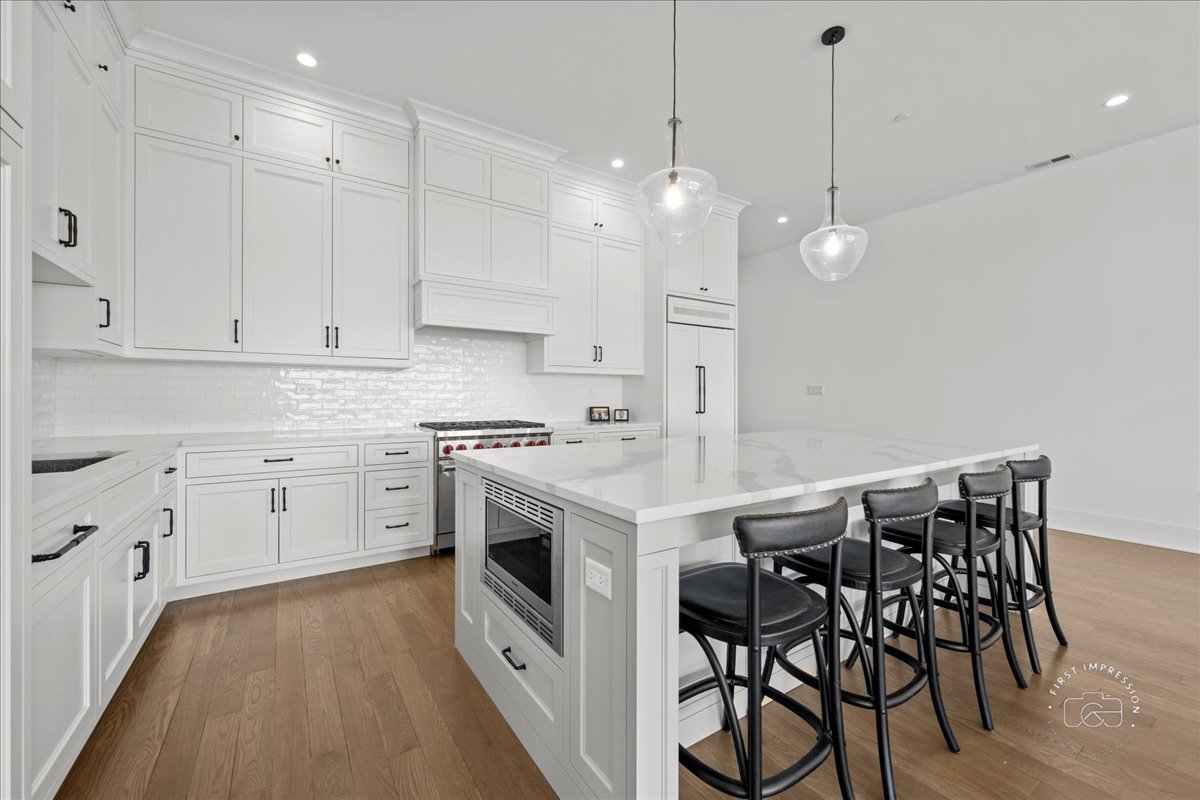 195 N Addison Avenue PH03