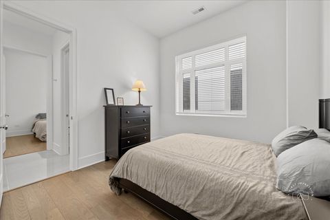 Tiny photo for 195 N Addison Avenue #PH03, Elmhurst, IL 60126 (MLS # 12517102)