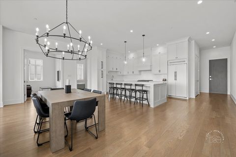 Tiny photo for 195 N Addison Avenue #PH03, Elmhurst, IL 60126 (MLS # 12517102)