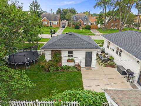 Tiny photo for 1205 E EVERGREEN Street, Wheaton, IL 60187 (MLS # 12731036)
