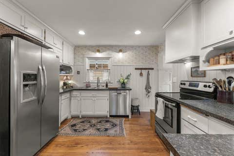 Tiny photo for 1205 E EVERGREEN Street, Wheaton, IL 60187 (MLS # 12731036)