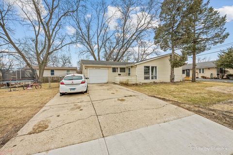 Tiny photo for 1429 Kings Road, Carpentersville, IL 60110 (MLS # 12581746)
