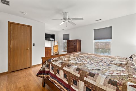 Tiny photo for 212 Bakers Drive W, Lakemoor, IL 60051 (MLS # 12579629)