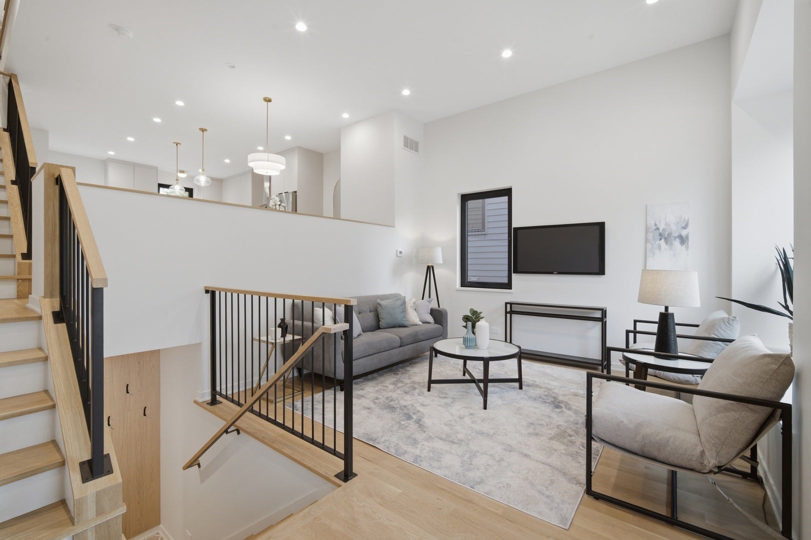 49 Prairie Avenue 49B