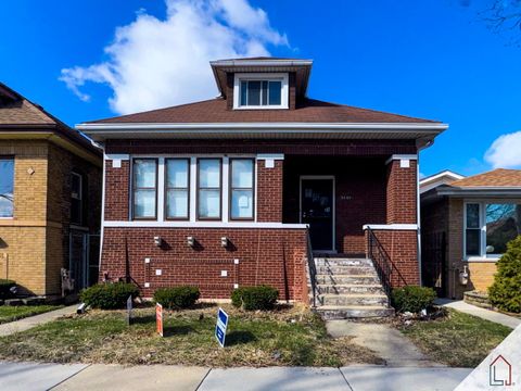 8640 S Bennett Avenue Chicago IL 60617