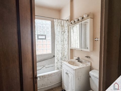 Tiny photo for 8640 S Bennett Avenue, Chicago, IL 60617 (MLS # 12597626)