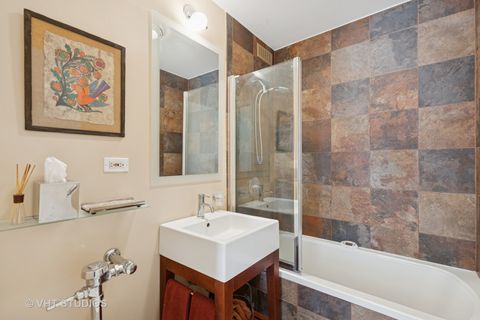 Tiny photo for 2970 N Lake Shore Drive #7B-7C, Chicago, IL 60657 (MLS # 12464661)