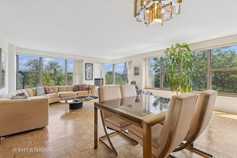 Tiny photo for 2970 N Lake Shore Drive #7B-7C, Chicago, IL 60657 (MLS # 12464661)