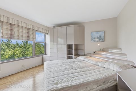 Tiny photo for 2970 N Lake Shore Drive #7B-7C, Chicago, IL 60657 (MLS # 12464661)