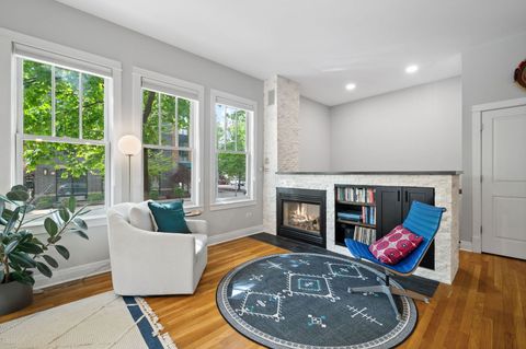 Tiny photo for 1459 W MELROSE Street #1S, Chicago, IL 60657 (MLS # 12632757)