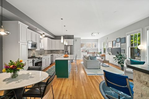 Tiny photo for 1459 W MELROSE Street #1S, Chicago, IL 60657 (MLS # 12632757)