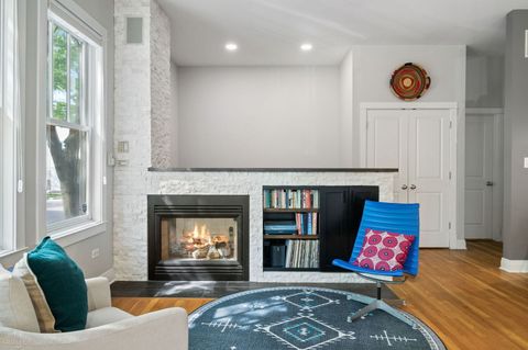Tiny photo for 1459 W MELROSE Street #1S, Chicago, IL 60657 (MLS # 12632757)