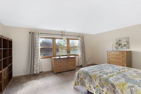 Tiny photo for 147 Lance Drive, Des Plaines, IL 60016 (MLS # 12487208)